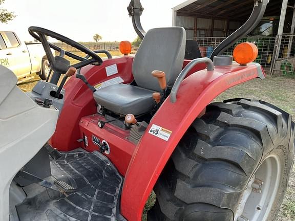 Image of Massey Ferguson 1533 equipment image 3