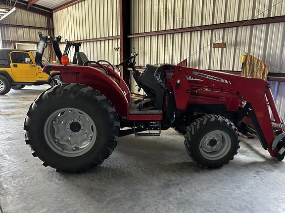 Image of Massey Ferguson 1547 Primary image