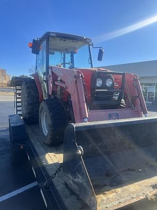 Image of Massey Ferguson 1560 equipment image 1