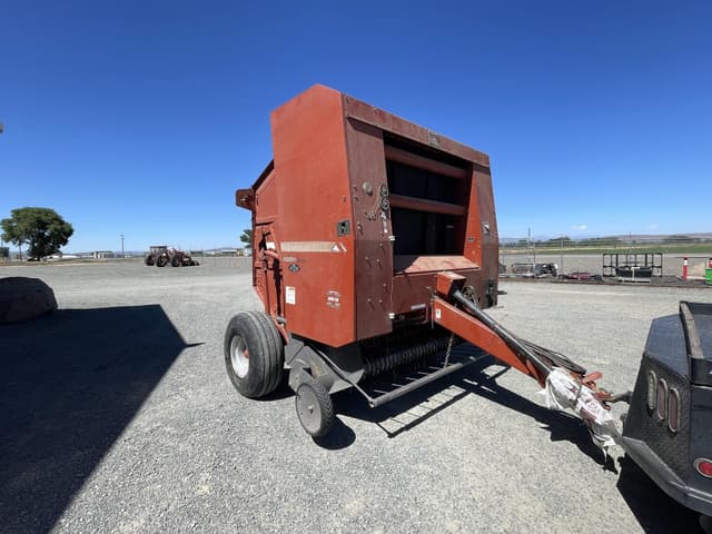 Image of Massey Ferguson 2756 equipment image 3