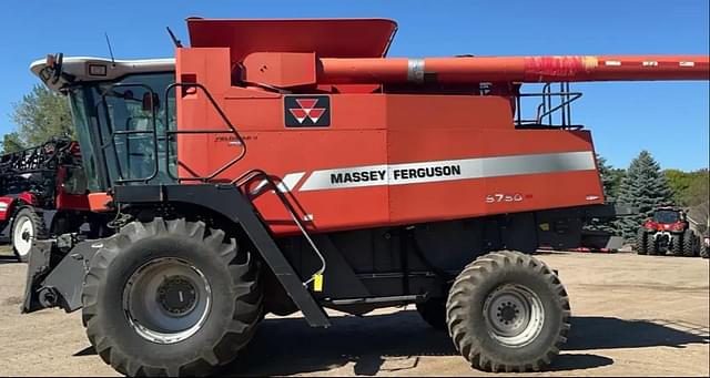 Image of Massey Ferguson 9790 equipment image 2