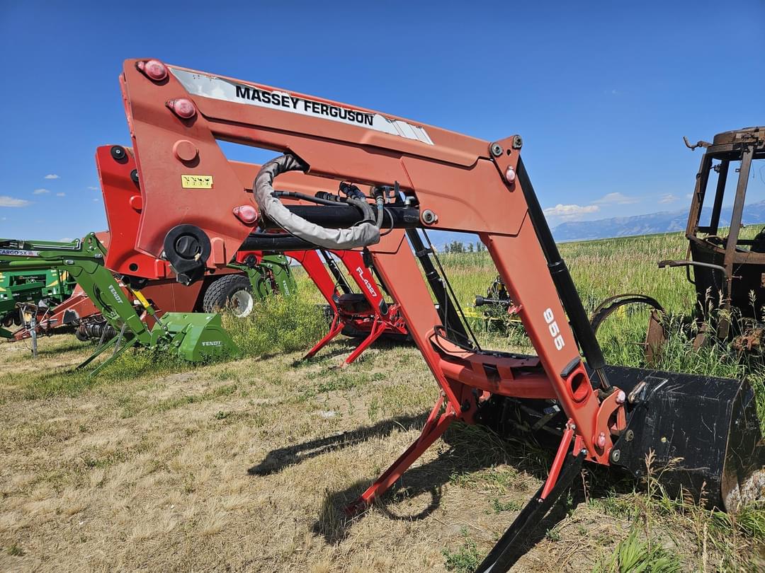 Image of Massey Ferguson 955 Primary image