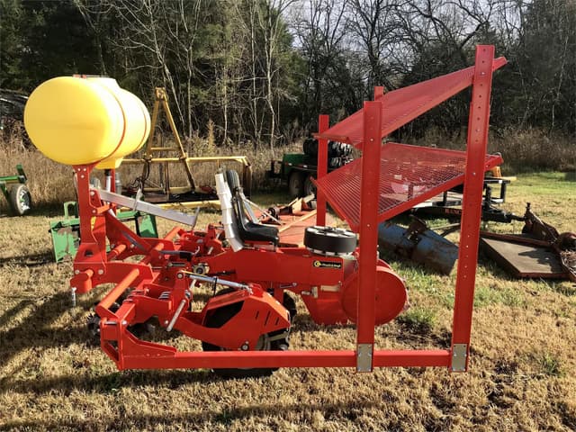 Image of Mechanical Transplanter 94 equipment image 1