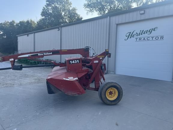 Image of New Holland 1431 equipment image 2