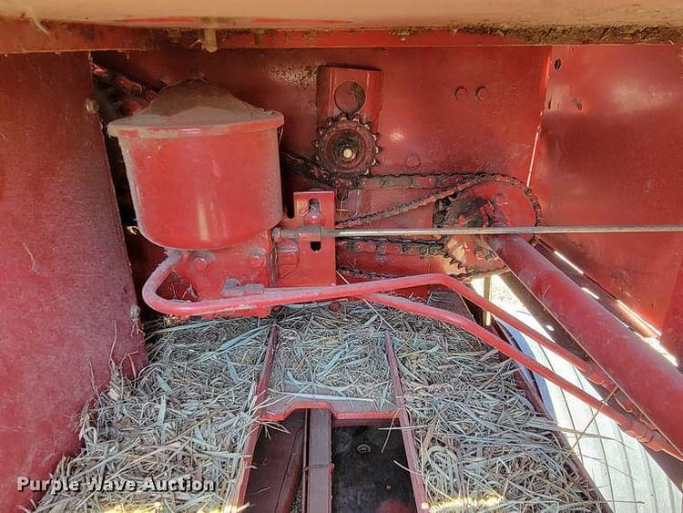 Main image New Holland 575 25