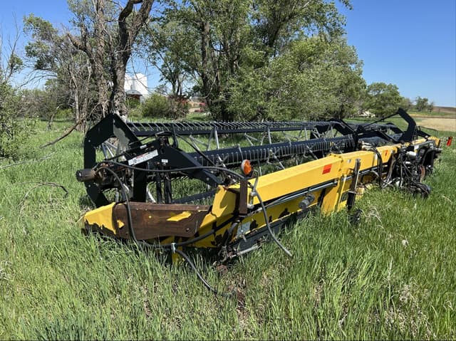 Image of New Holland 88C equipment image 4
