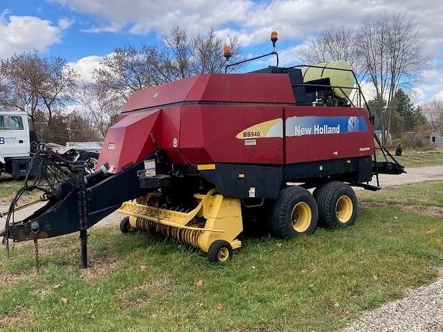 Image of New Holland BB940A equipment image 1