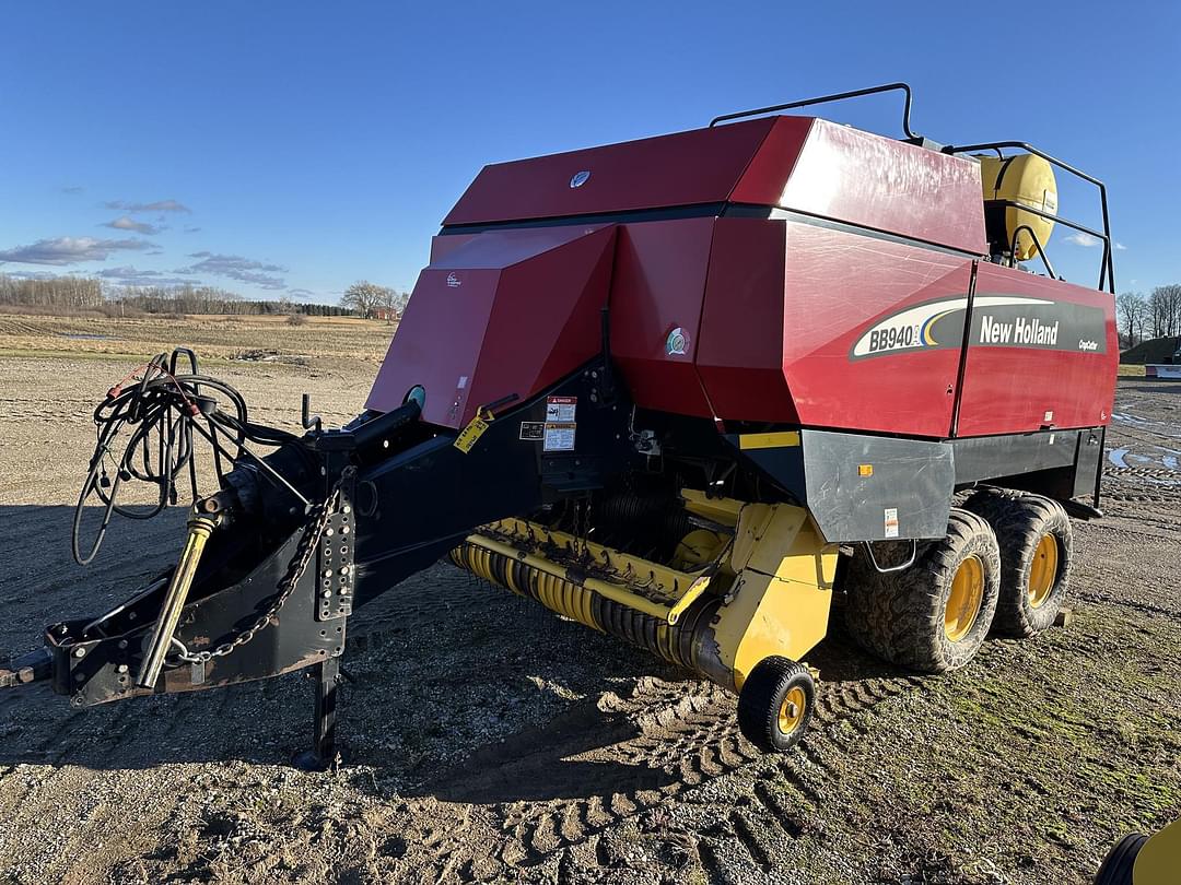 Image of New Holland BB940A Primary image