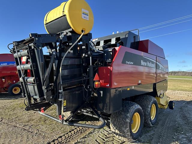 Image of New Holland BB940A equipment image 4