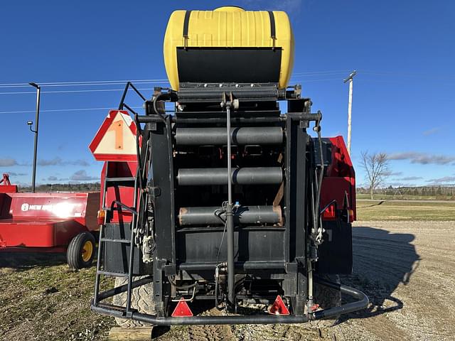 Image of New Holland BB940A equipment image 3