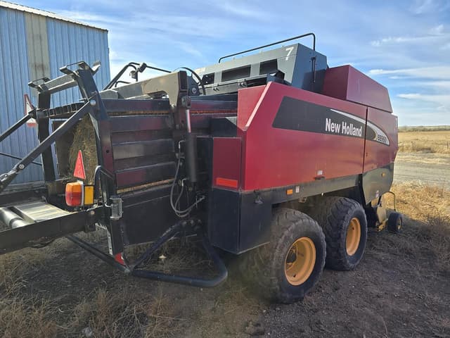 Image of New Holland BB960A equipment image 3