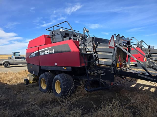 Image of New Holland BB960A equipment image 2