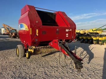 Main image New Holland BR7090