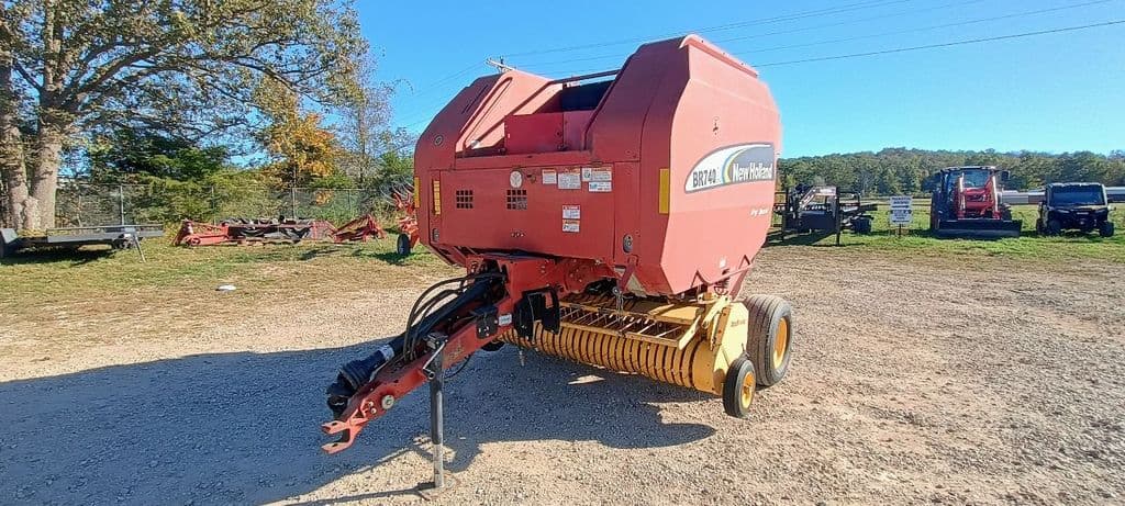 Image of New Holland BR740A Primary image