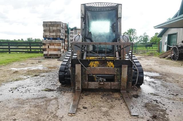 Image of New Holland C175 equipment image 3