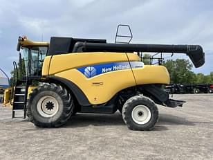 Main image New Holland CR9040 4