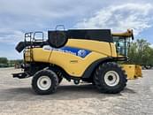 Thumbnail image New Holland CR9040 5