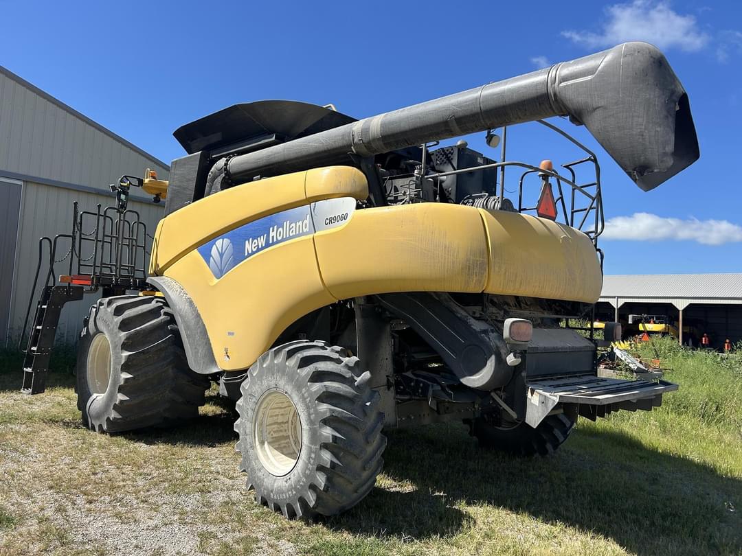 Image of New Holland CR9060 Image 1