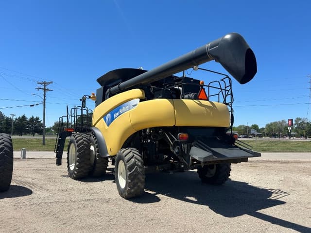 Image of New Holland CR9060 equipment image 4