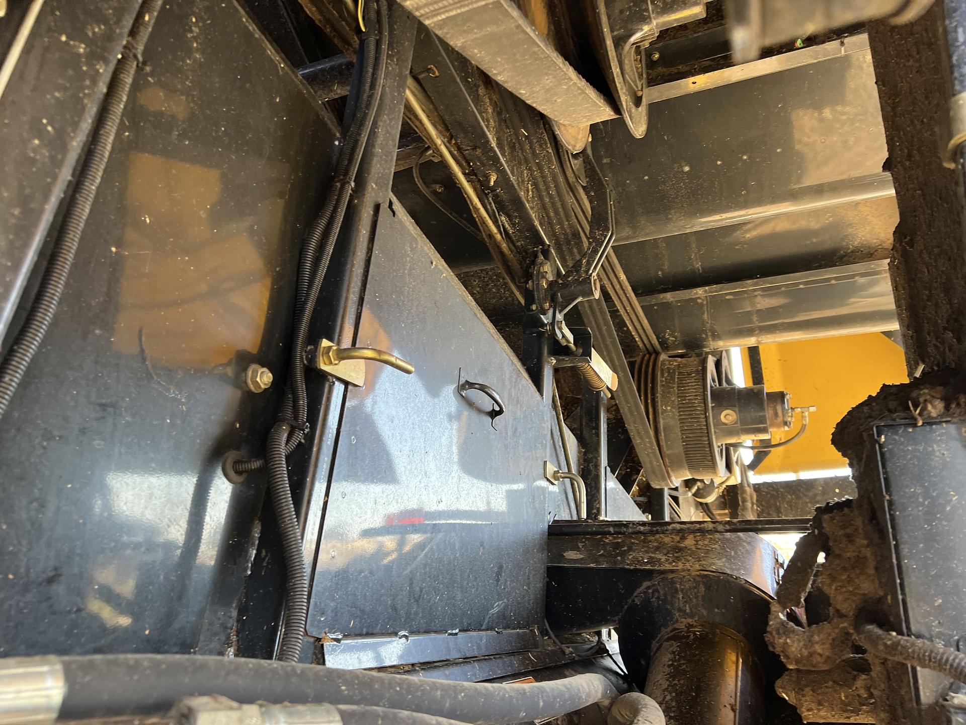 Main image New Holland CR9060 11