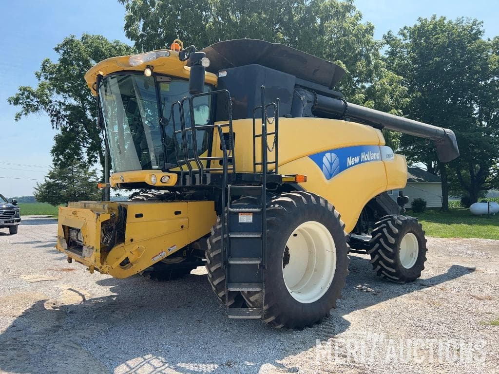 Image of New Holland CR9060 Primary image