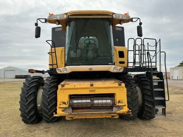 Image of New Holland CR970 equipment image 1