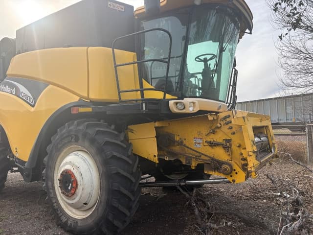 Image of New Holland CR970 equipment image 1