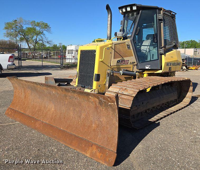 Image of New Holland D95 Primary image