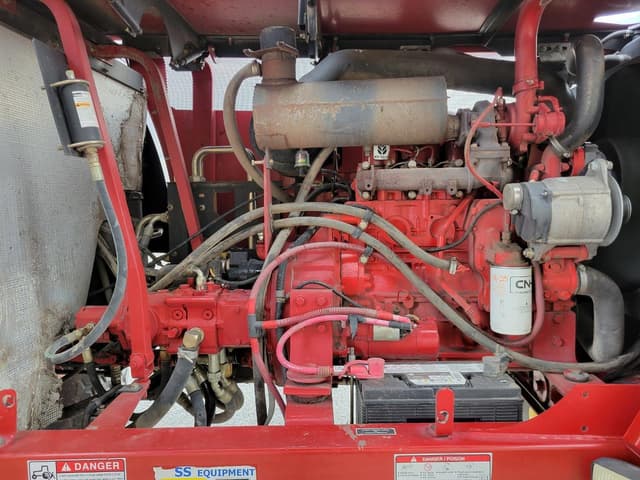 Image of New Holland HW325 equipment image 4