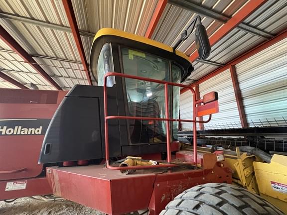 Image of New Holland HW325 equipment image 3