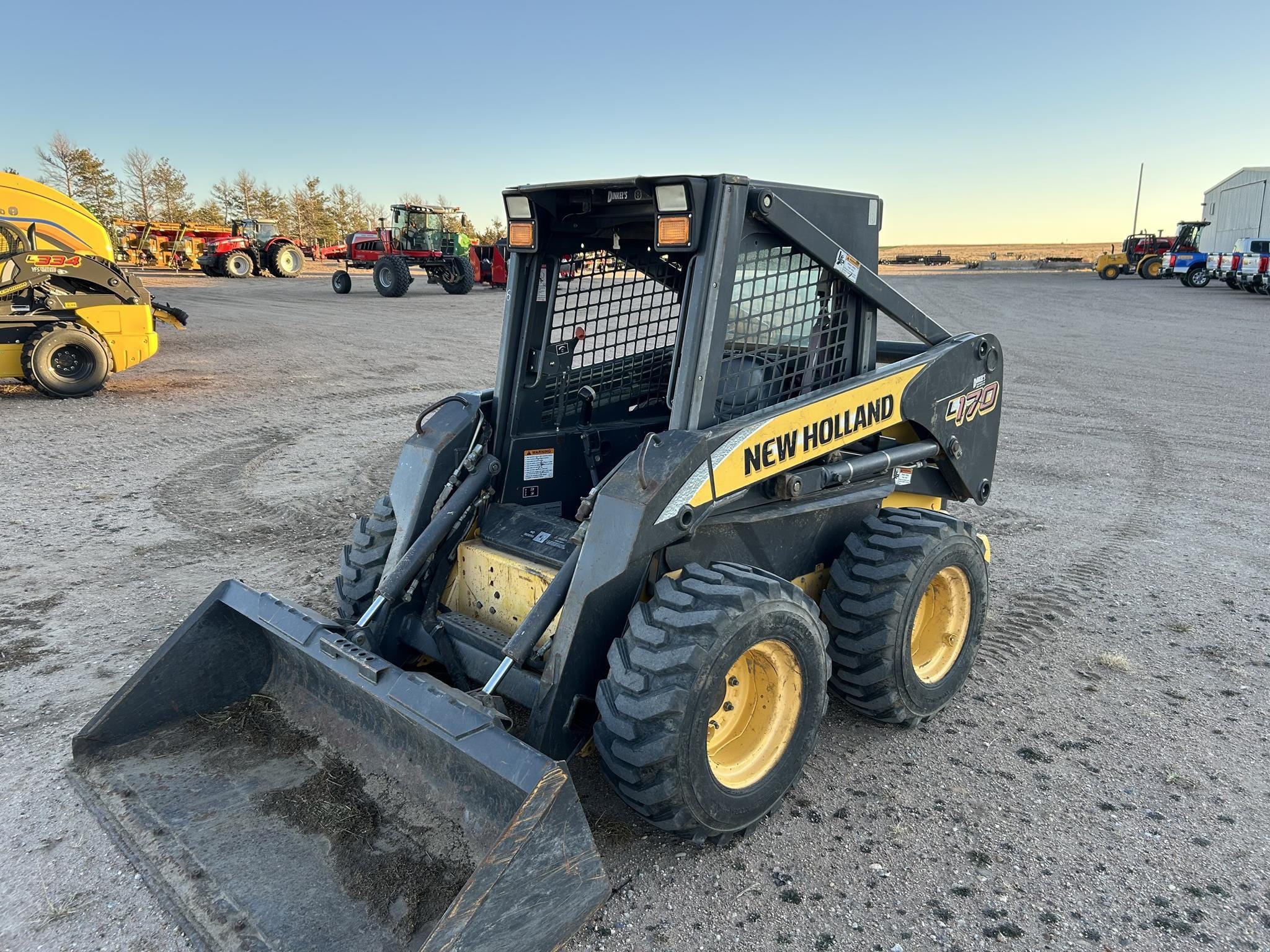 2007 New Holland L170 Equipment Image0