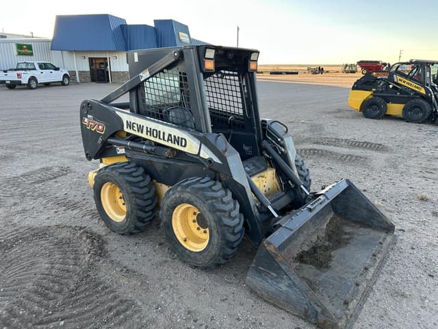 Image of New Holland L170 equipment image 1