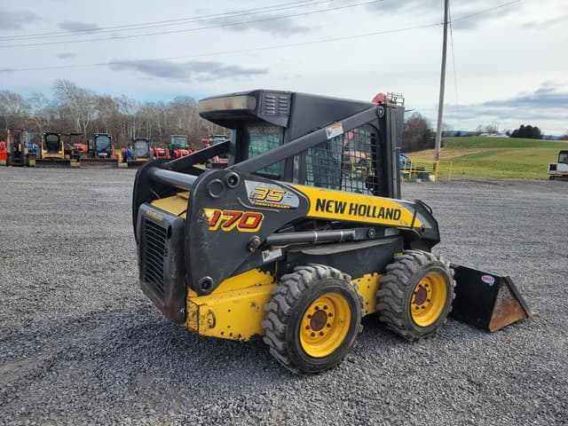 Image of New Holland L170 equipment image 4
