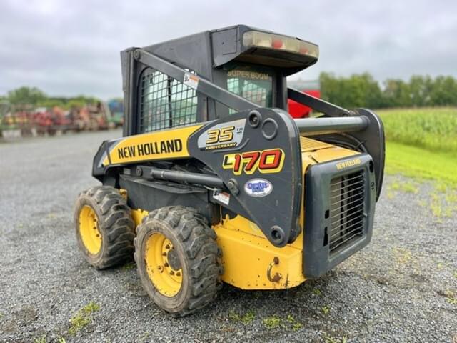 Image of New Holland L170 equipment image 4