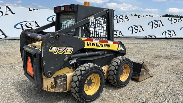 Image of New Holland L170 equipment image 4