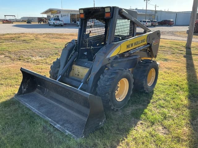 Image of New Holland L190 equipment image 2