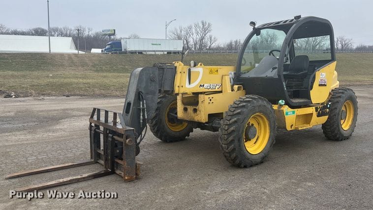 2007 New Holland M427 Equipment Image0