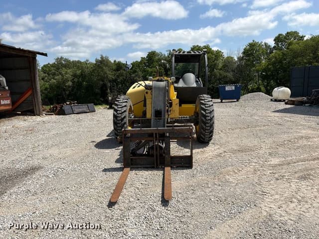 Image of New Holland M427 equipment image 1