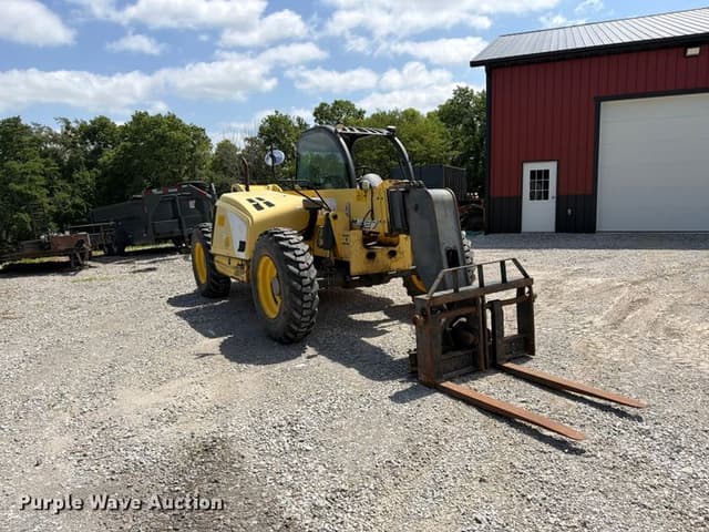 Image of New Holland M427 equipment image 2