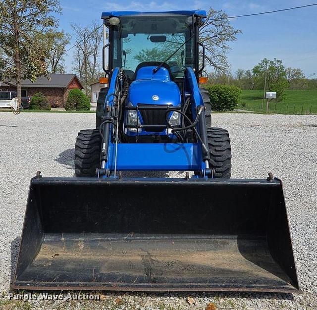 Image of New Holland T2420 equipment image 1