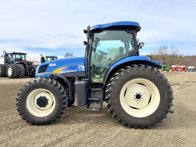 Image of New Holland T6030 Plus equipment image 2