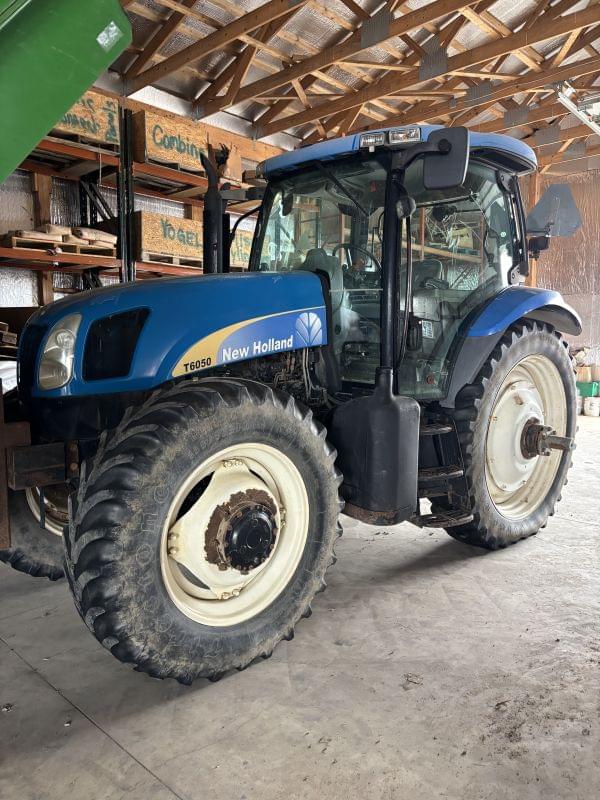 Image of New Holland T6050 equipment image 1