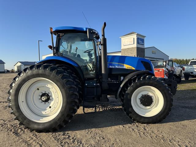 Image of New Holland T7040 equipment image 1