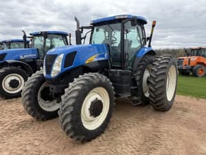 2007 New Holland T7050 Image