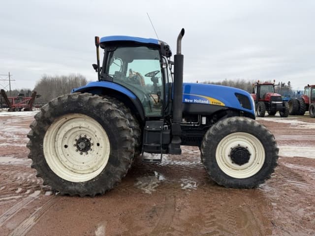 Image of New Holland T7050 equipment image 3
