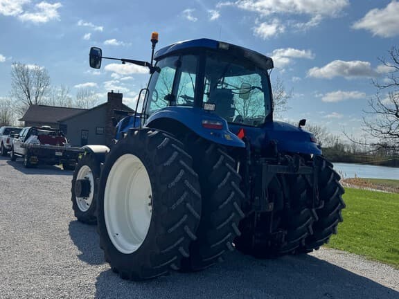 Image of New Holland T8030 equipment image 2