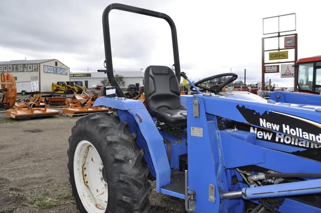 Image of New Holland TC30 equipment image 1