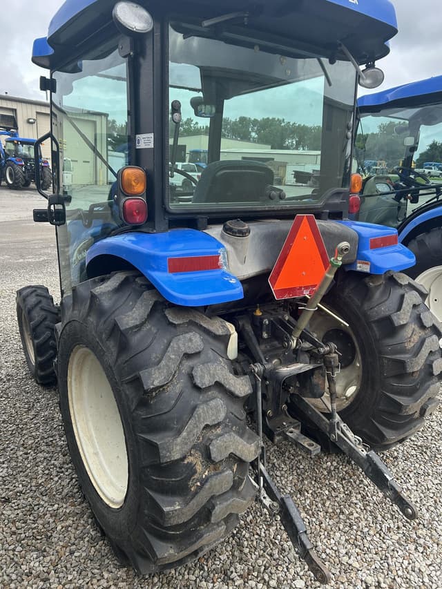 Image of New Holland TC40DA equipment image 3