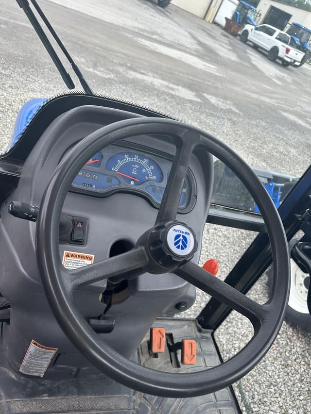 Image of New Holland TC40DA equipment image 4