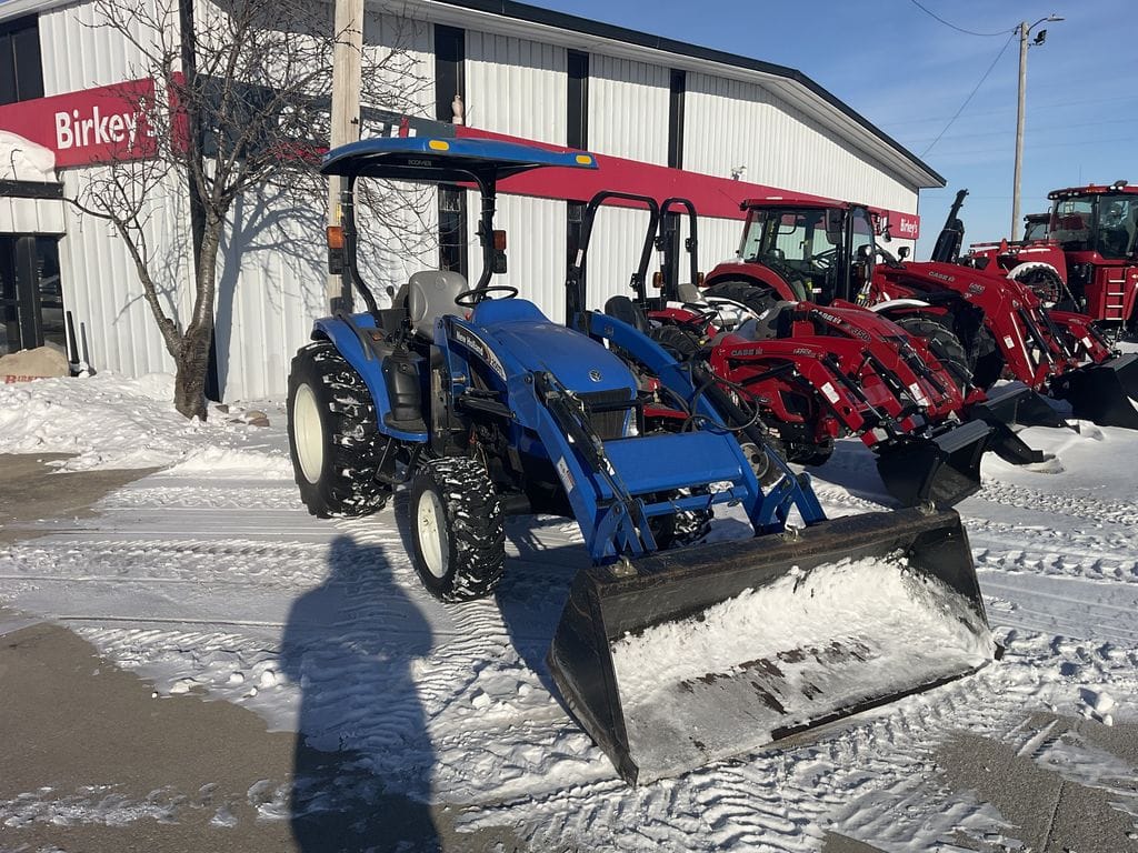 2007 New Holland TC40DA Equipment Image0